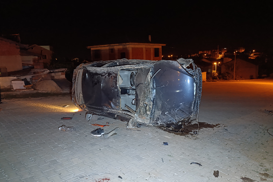 Direksiyon Hakimiyetini Kaybetti. 150 Metre Takla Attı...